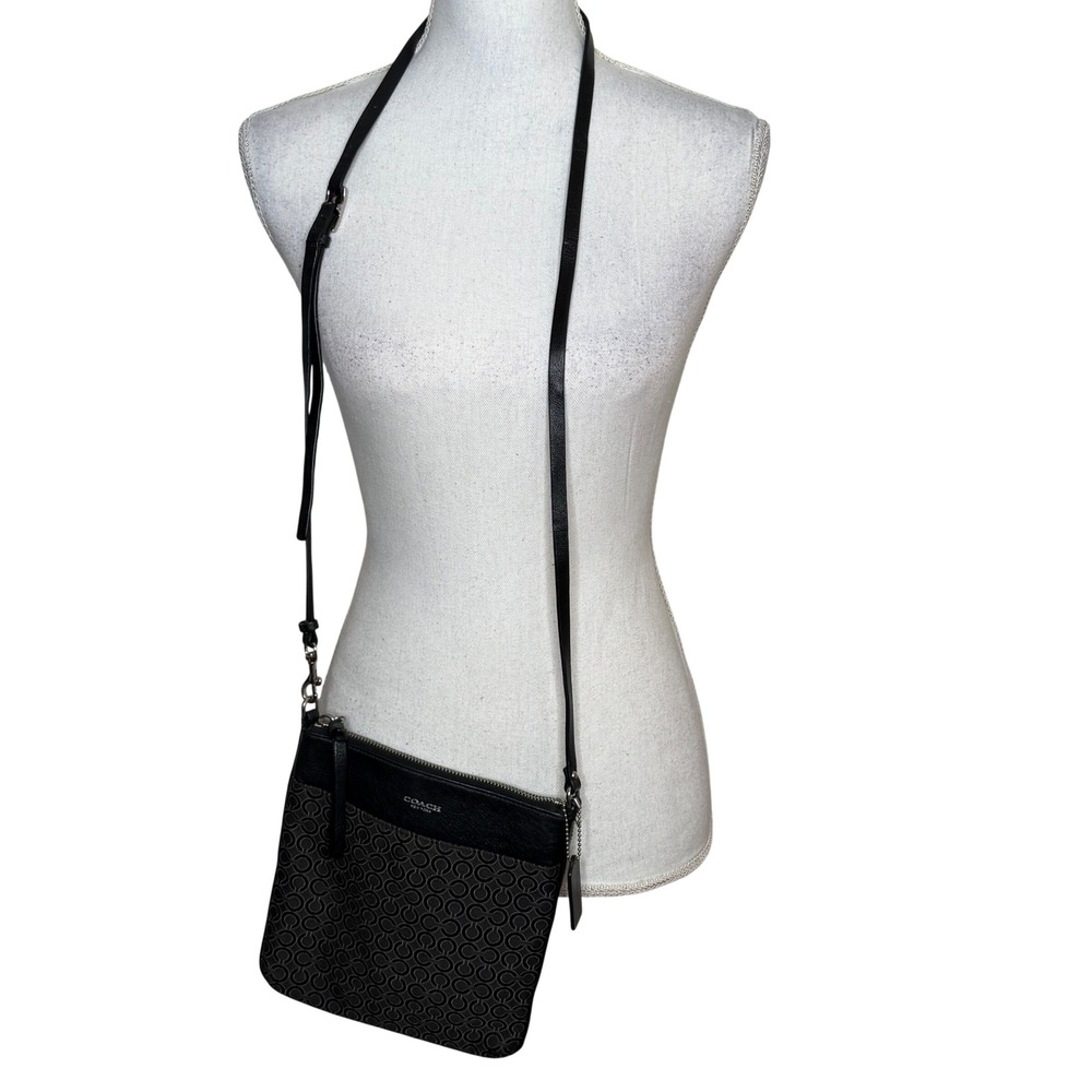 Coach Crossbody Bag Womens Black Signature C Canvas Leather Small Classic Chic